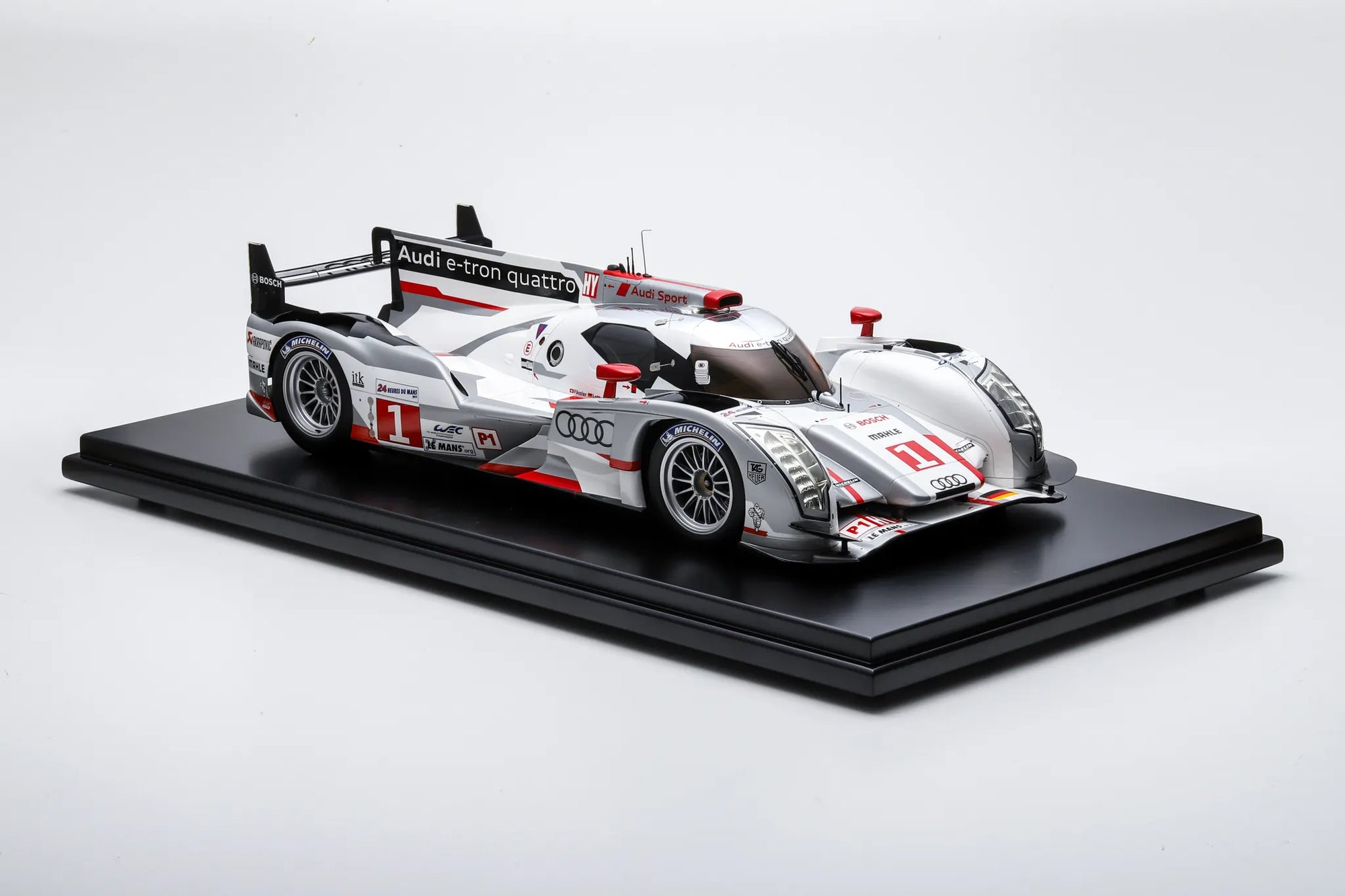 Audi R18 TDI No.1 Winner 24H Le Mans 2012