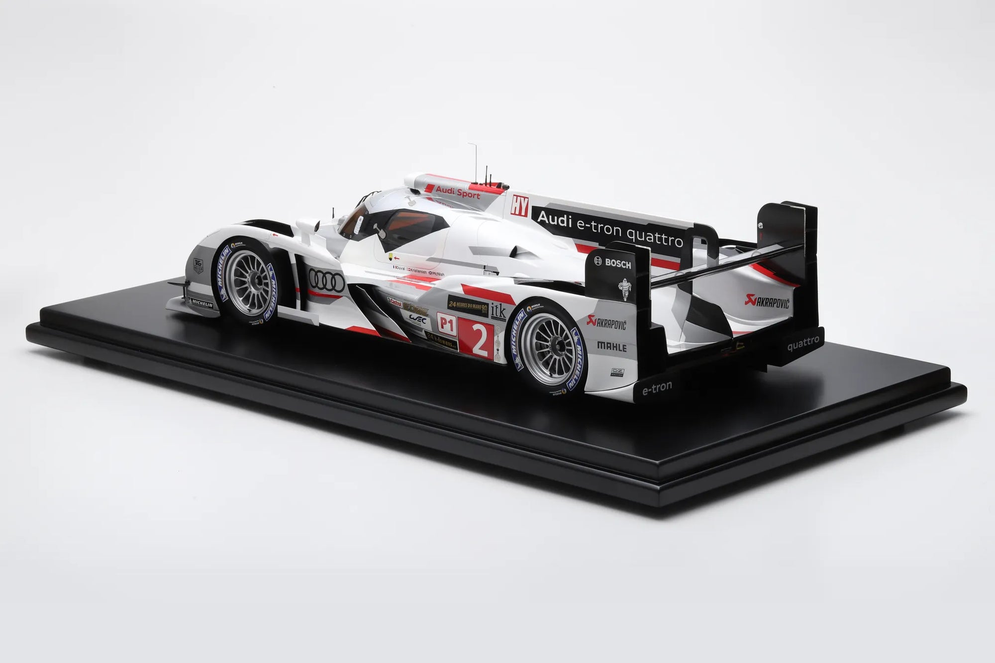 Audi R18 e-tron quattro No.2 Winner 24H Le Mans 2013