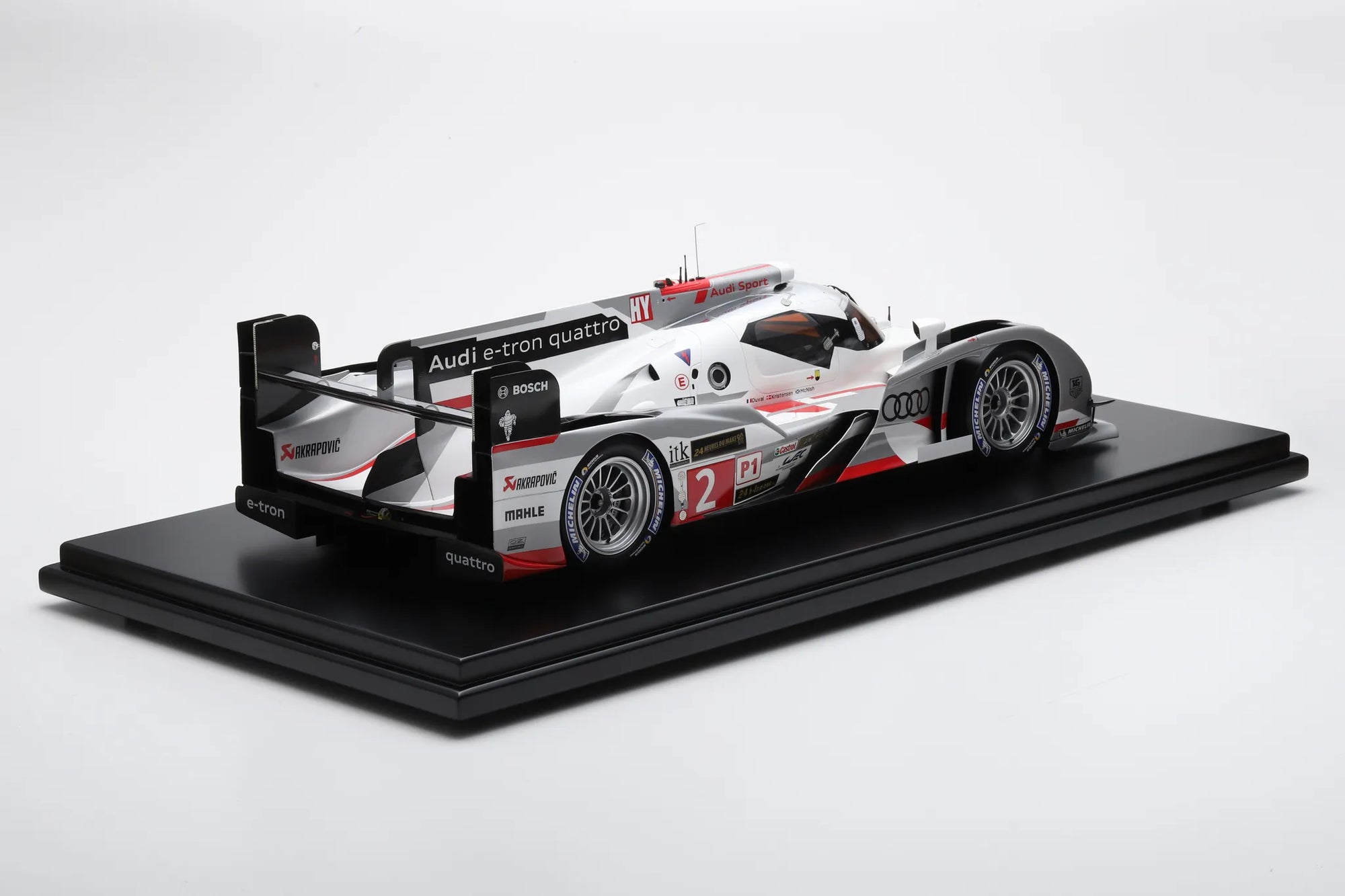 Audi R18 e-tron quattro No.2 Winner 24H Le Mans 2013