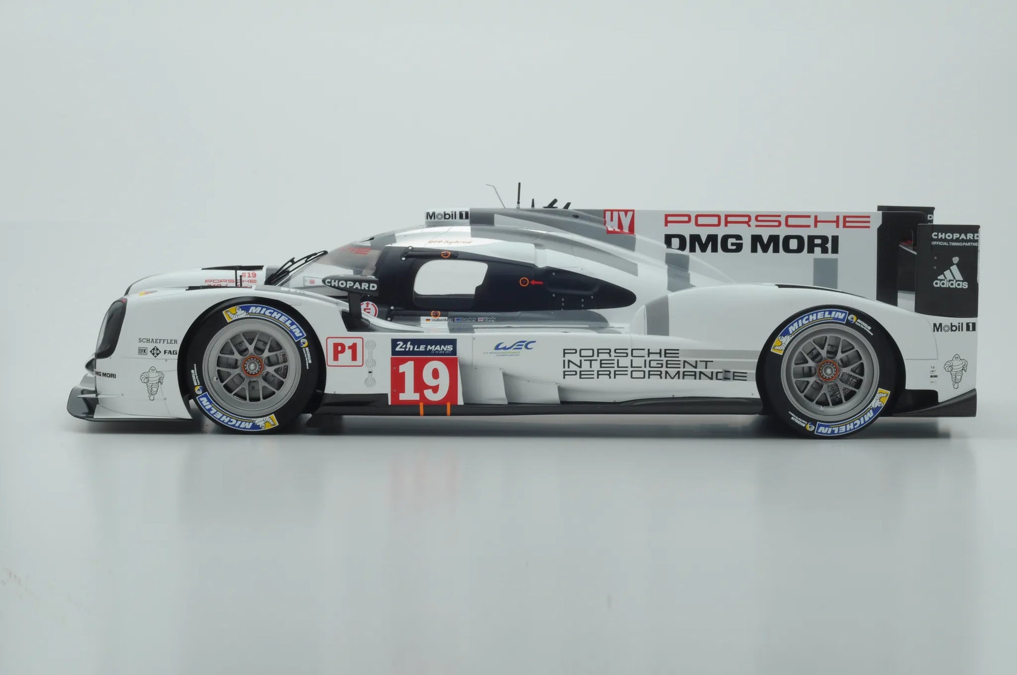 Porsche 919 Hybrid n.19 LMP1 Vainqueur Le Mans 2015