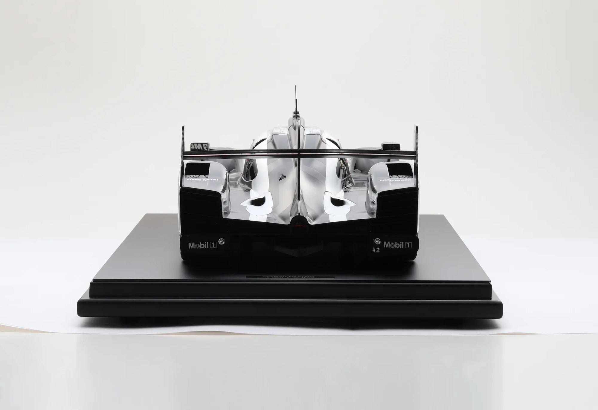 Porsche 919 Hybrid - HY - Porsche Team No.2 Winner 24H Le Mans 2016