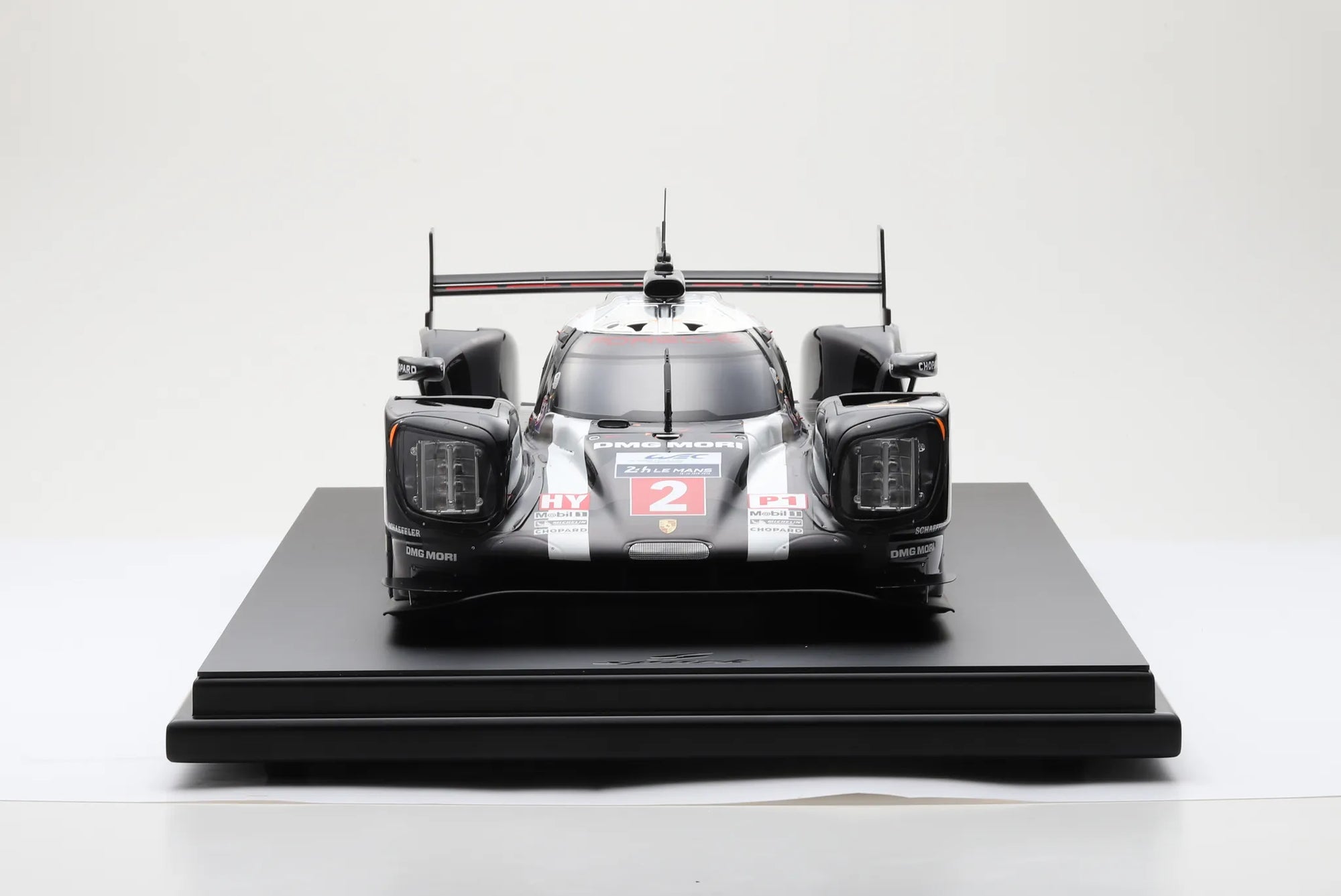 Porsche 919 Hybrid - HY - Porsche Team No.2 Winner 24H Le Mans 2016