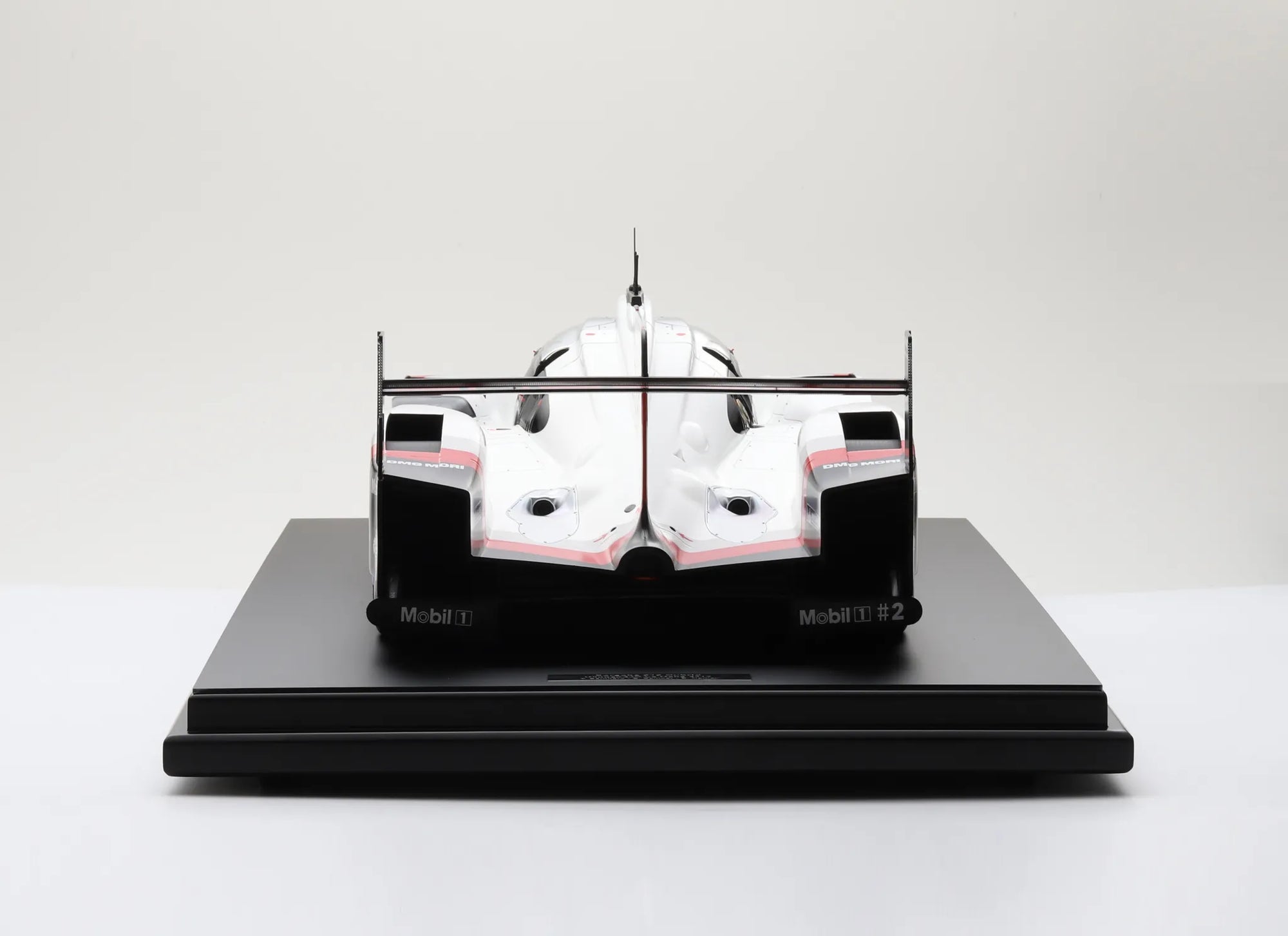 Porsche 919 Hybrid No.2 Porsche LMP Team Winner 24H Le Mans 2017