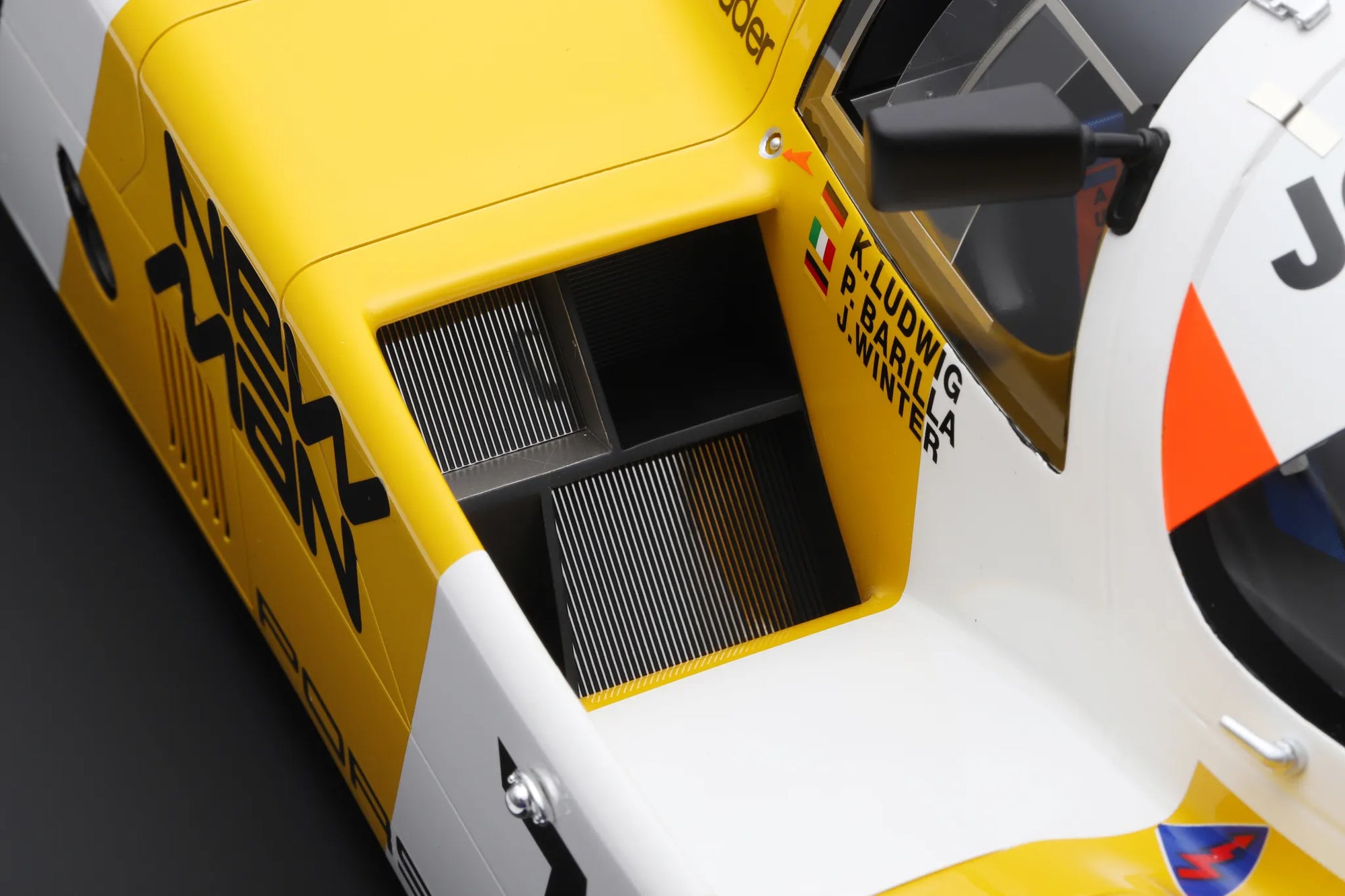 Porsche 956B No.7 Winner 24H Le Mans 1985 New-Man Joest Racing