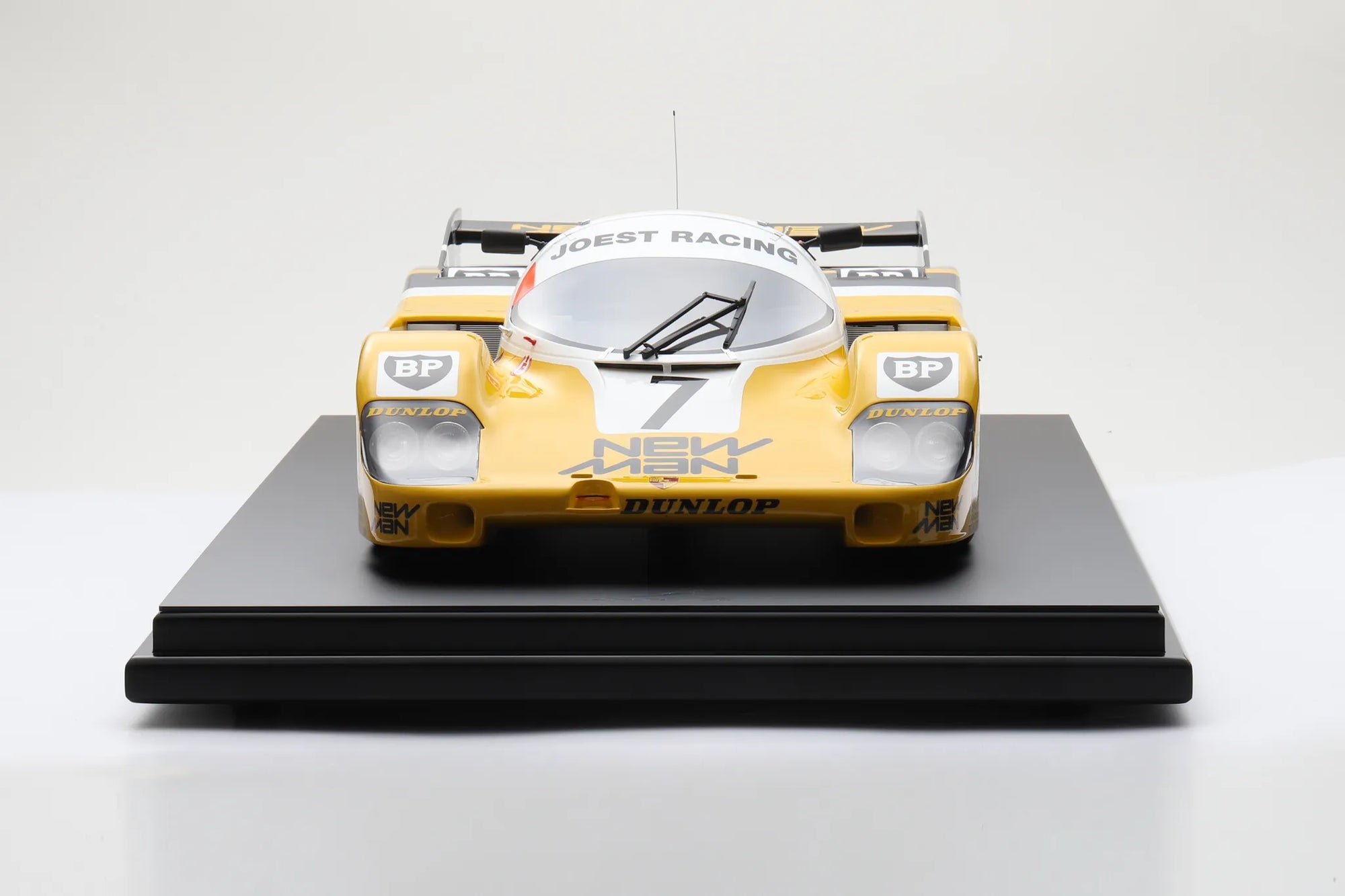 Porsche 956B No.7 Winner 24H Le Mans 1985 New-Man Joest Racing
