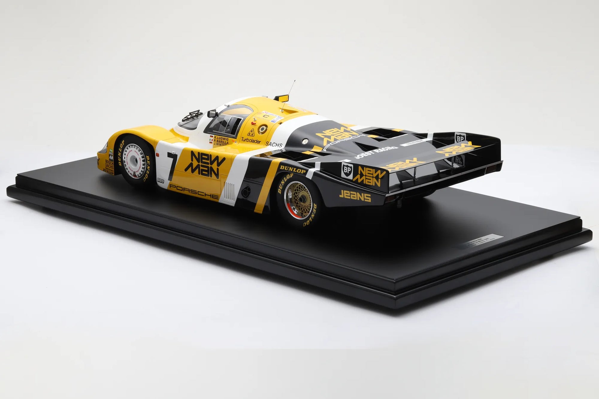 Porsche 956B No.7 Winner 24H Le Mans 1985 New-Man Joest Racing