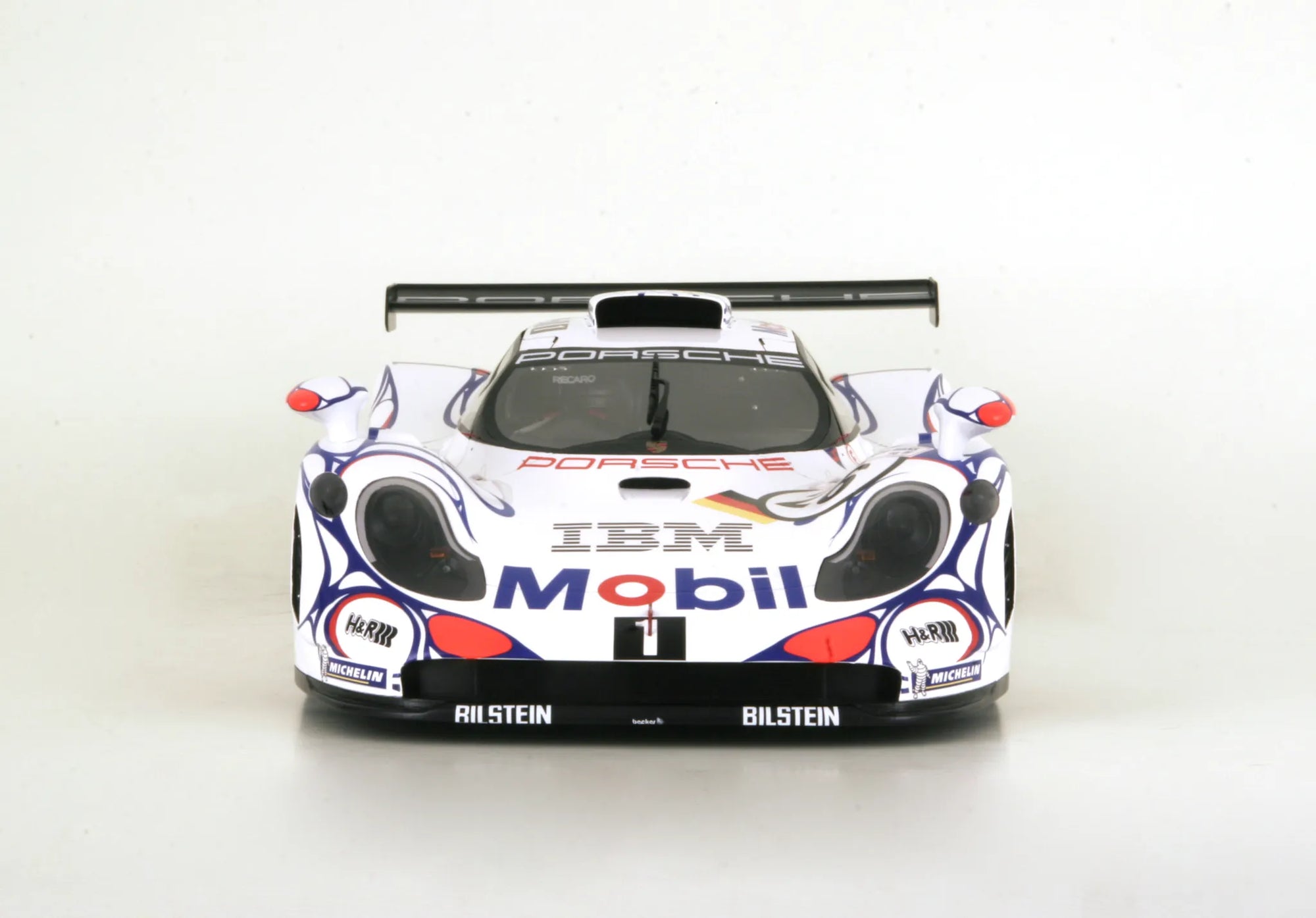 Porsche 911 GT1 No.26 Winner 24H Le Mans 1998 Porsche AG