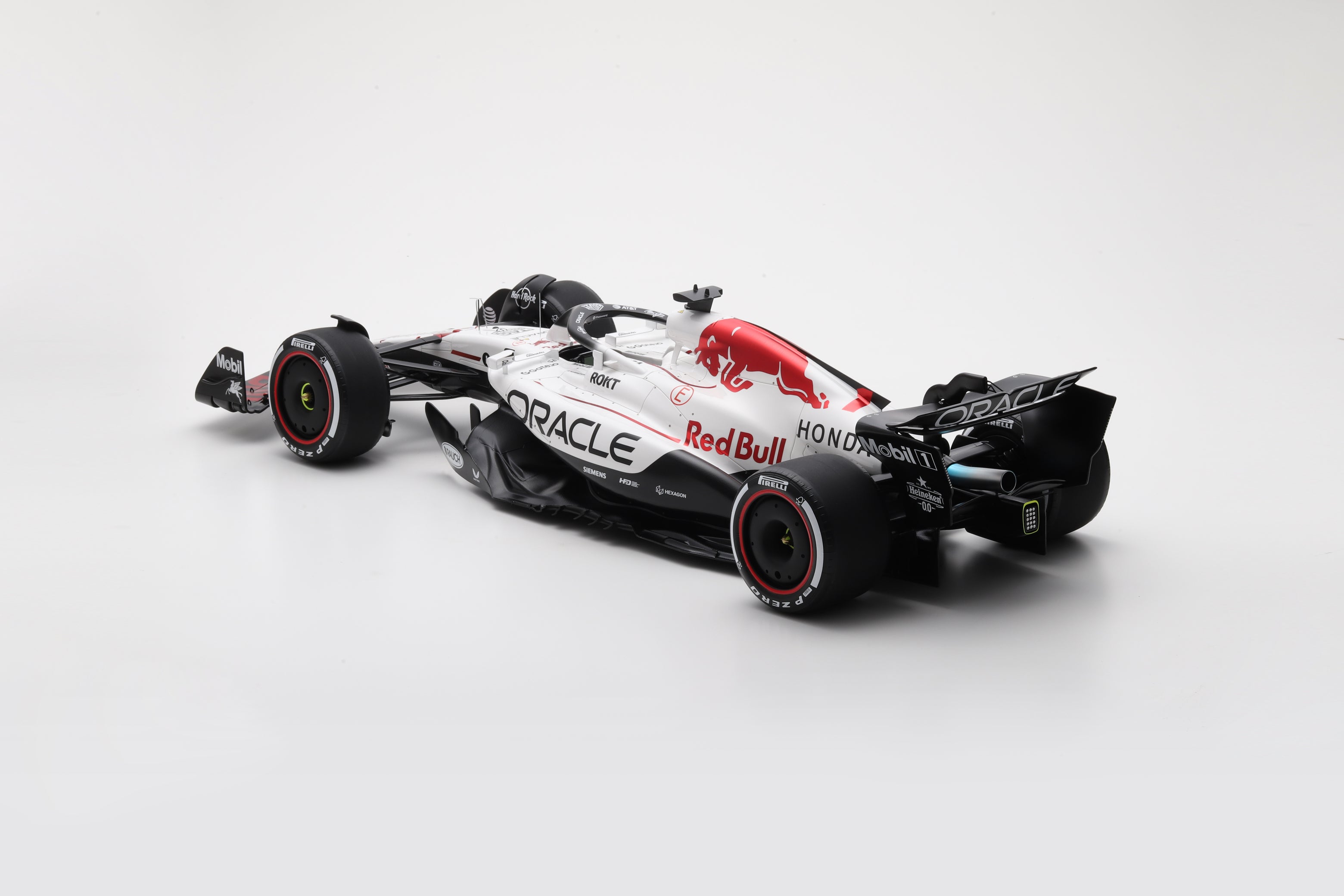 RED BULL RACING RB21 NO.1 ORACLE RED BULL RACING WINNER JAPANESE