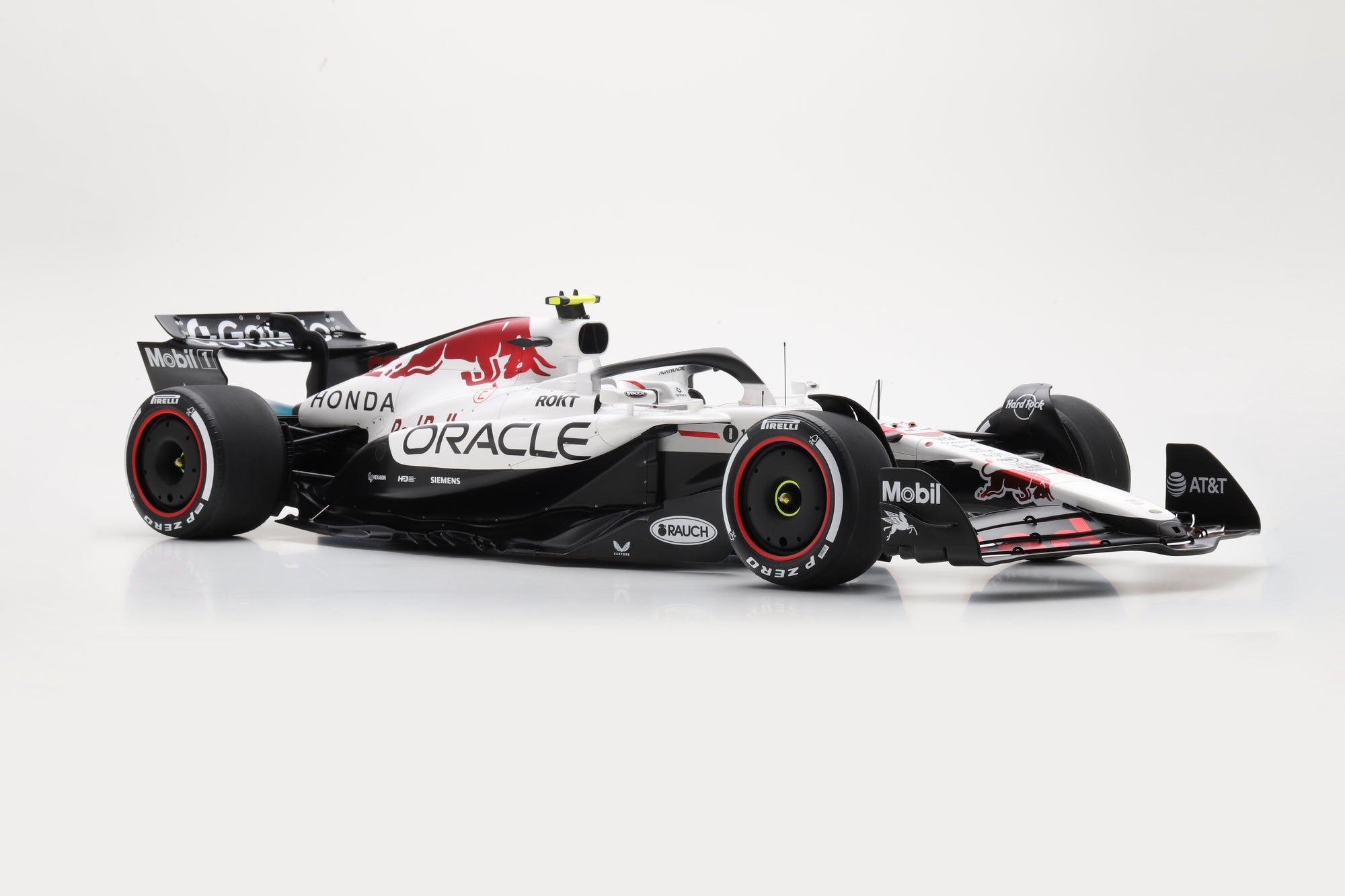 Red Bull Racing RB21 No.22 Oracle Red Bull Racing Japanese GP 2025 Yuki Tsunoda