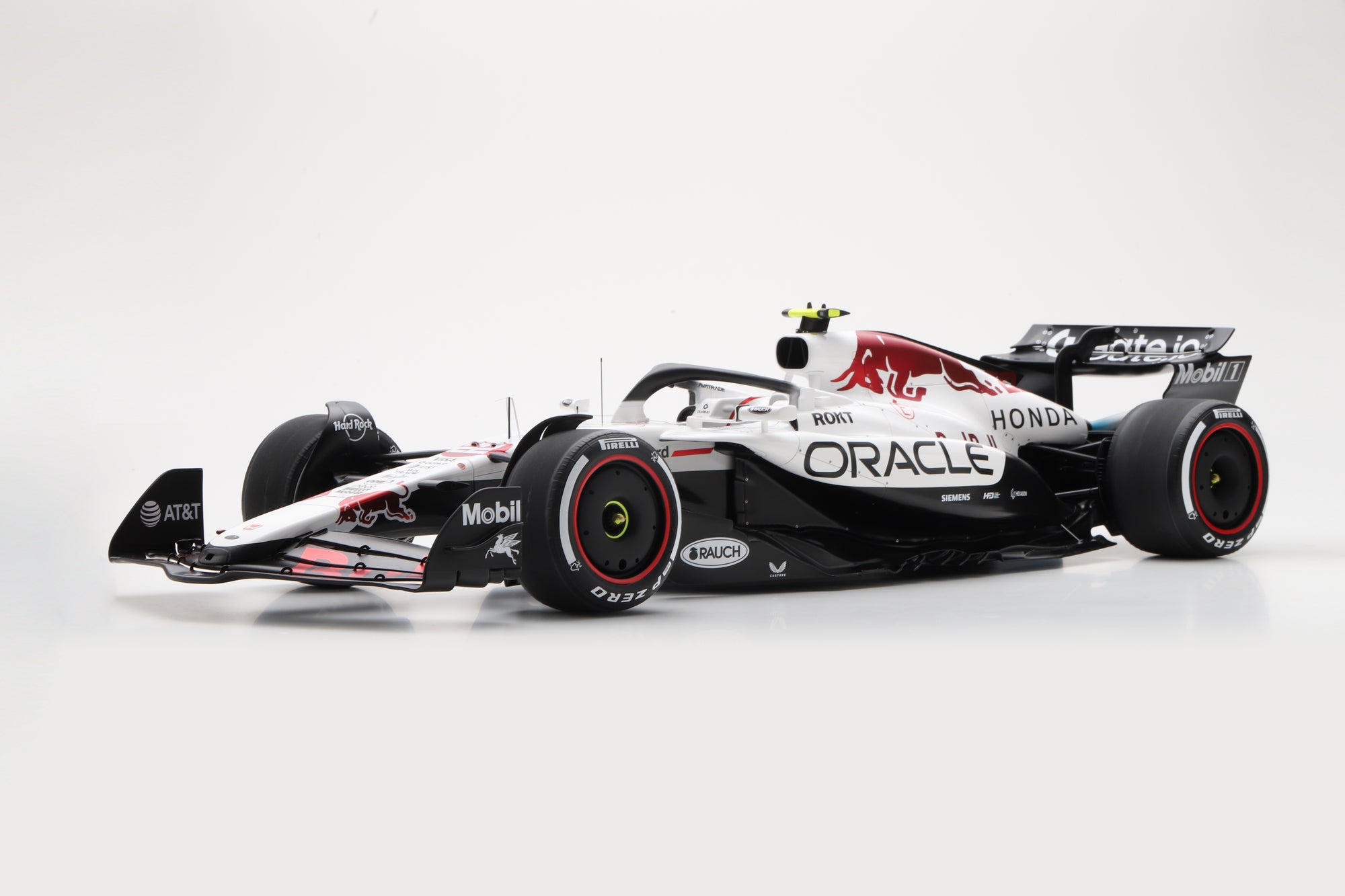 Red Bull Racing RB21 No.22 Oracle Red Bull Racing Japanese GP 2025 Yuki Tsunoda