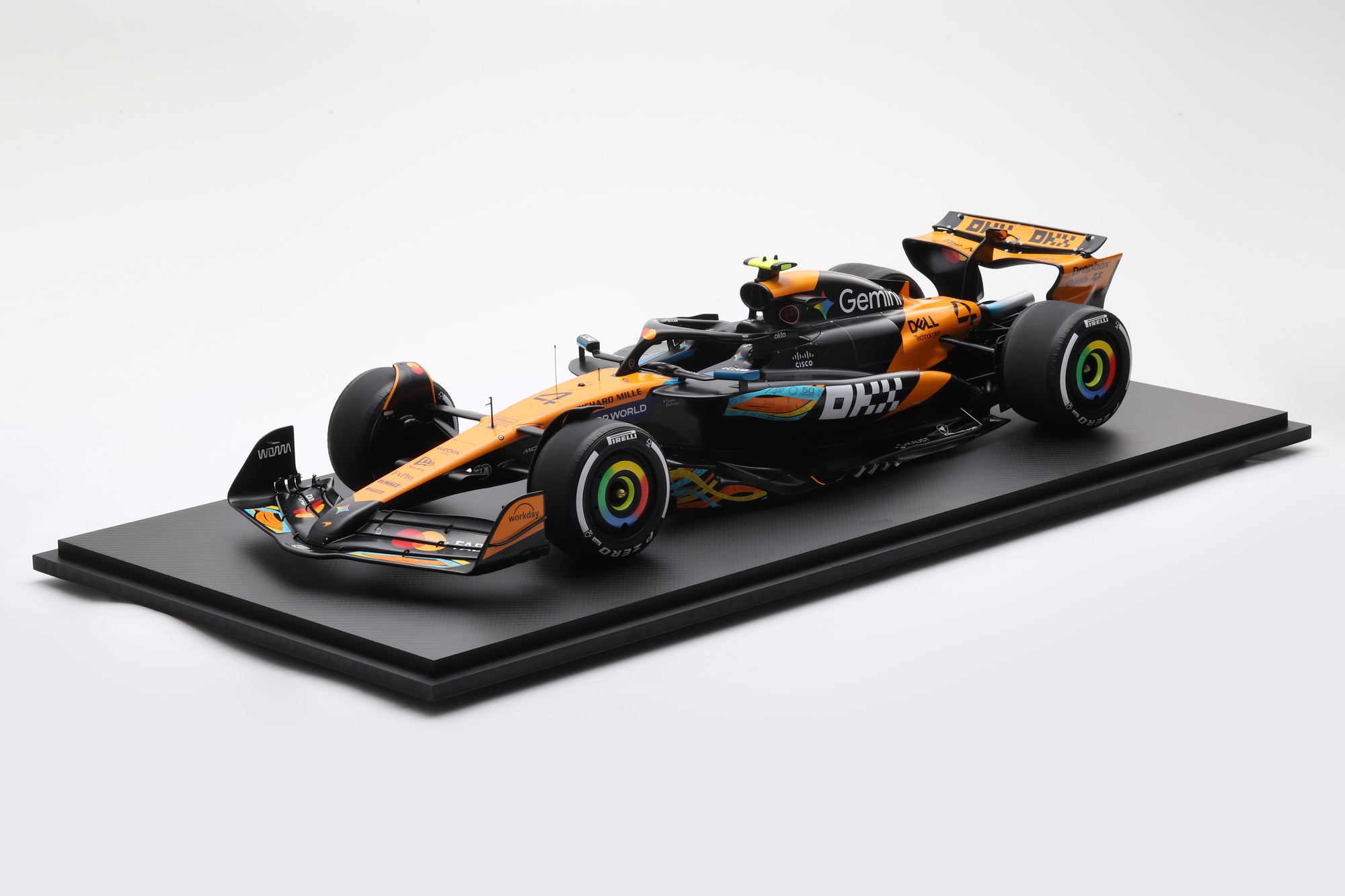 McLaren MCL39 No.4 3rd Abu Dhabi GP 2025 Lando Norris F1 Drivers' World Champion 2025