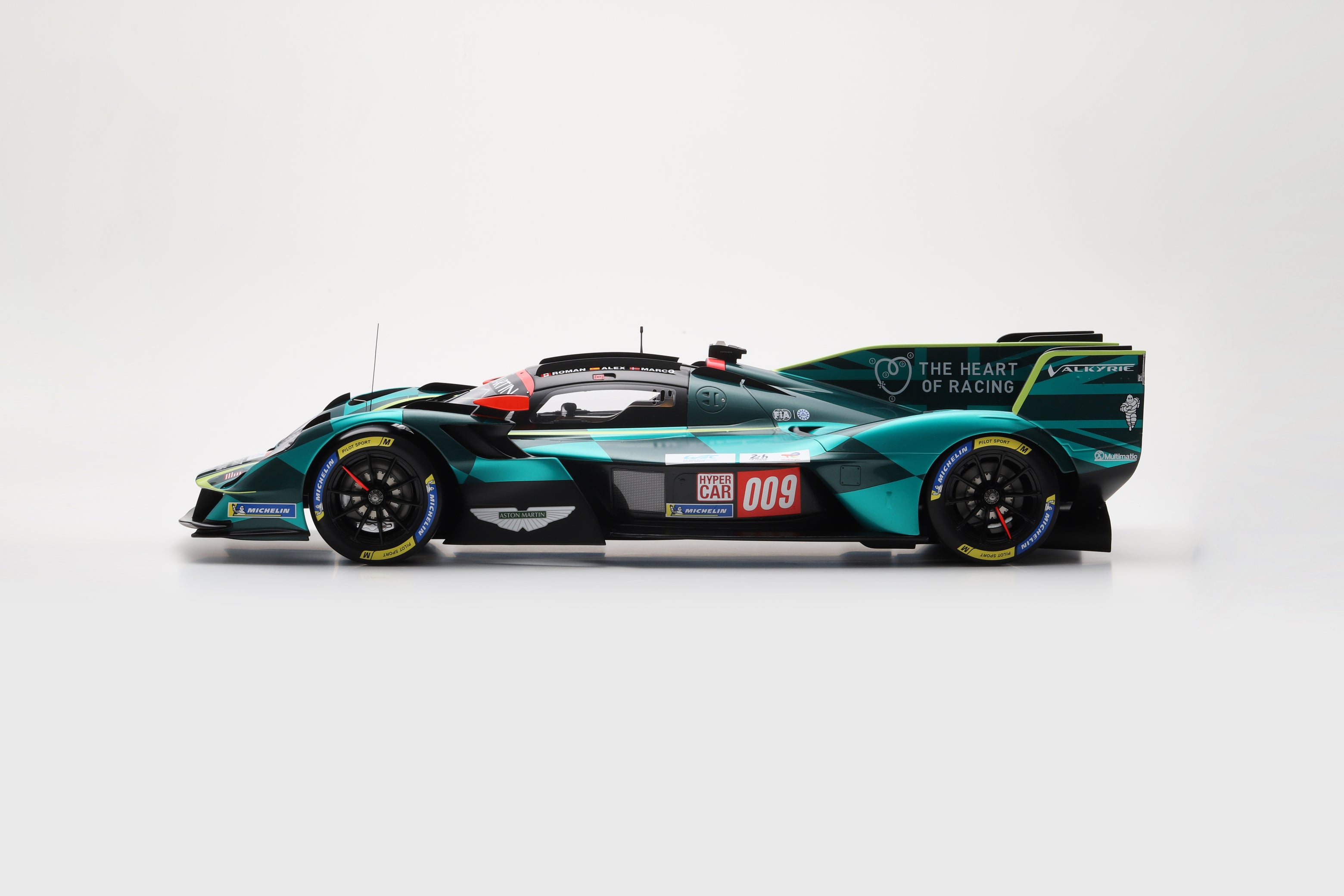 Aston Martin Valkyrie No.009 ASTON MARTIN THOR TEAM Le Mans 24H